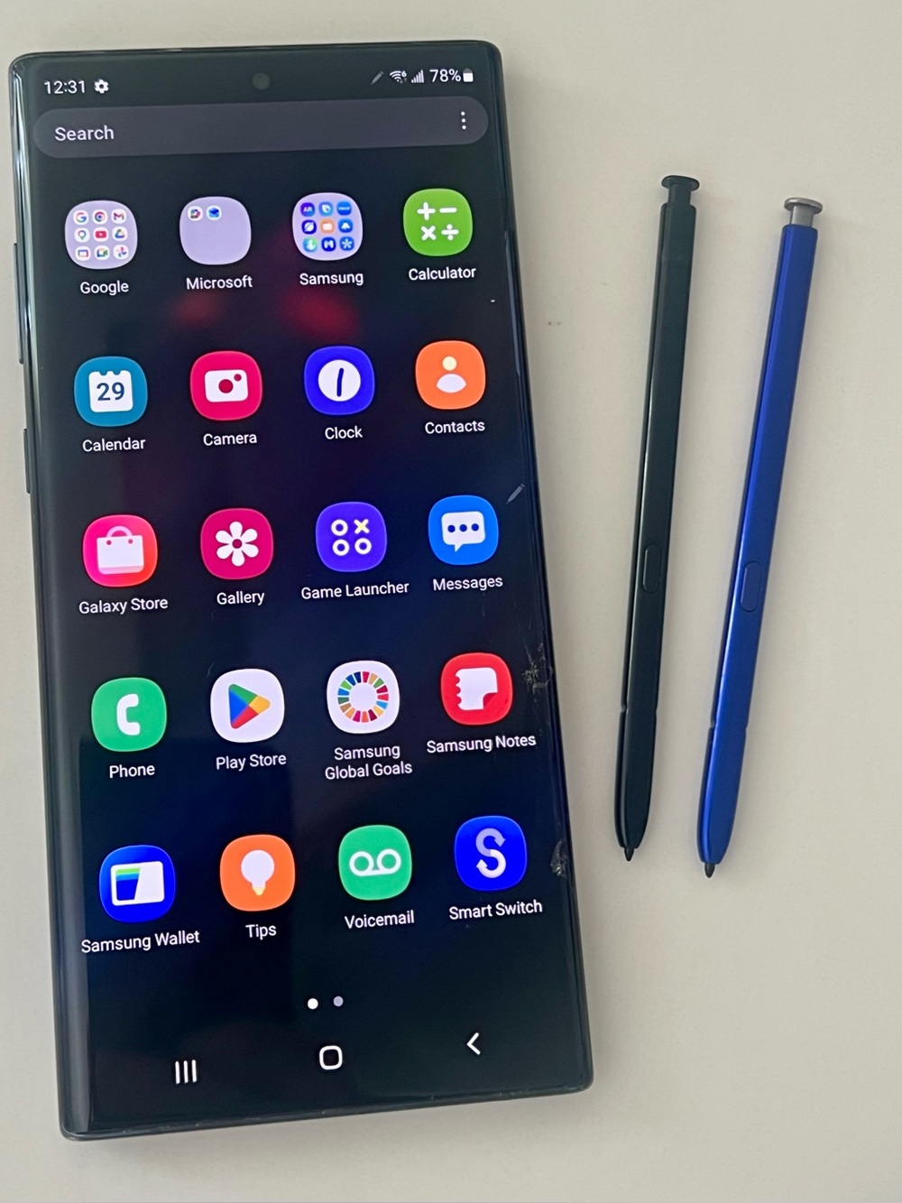 Samsung Galaxy Note 10+ Smartphone with Black and Blue S Pens Unlocked